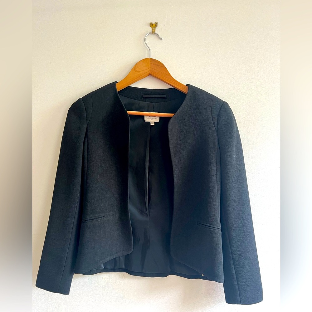 Short black Wilfred / Aritzia jacket